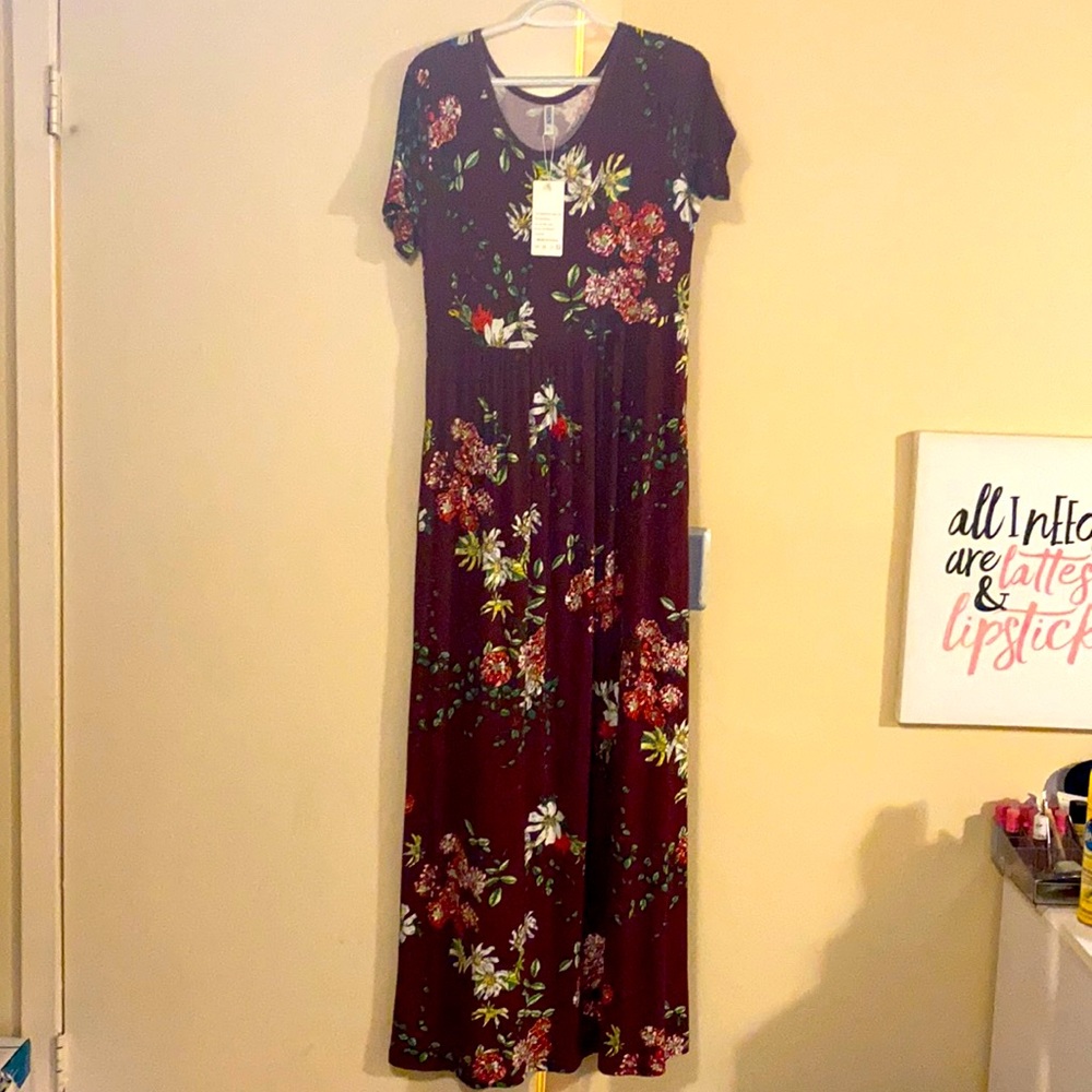 NEVER WORN XL burgundy maxi dress